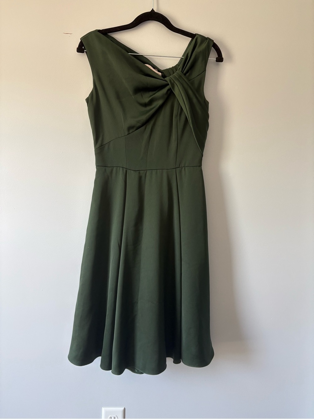 Gal Meets Glam Olive Green Twisted Bodice Midi Dress